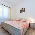 Tatil Evi Gverić *